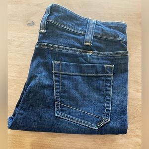 DEFENDER-FLEX STRAIGHT JEAN